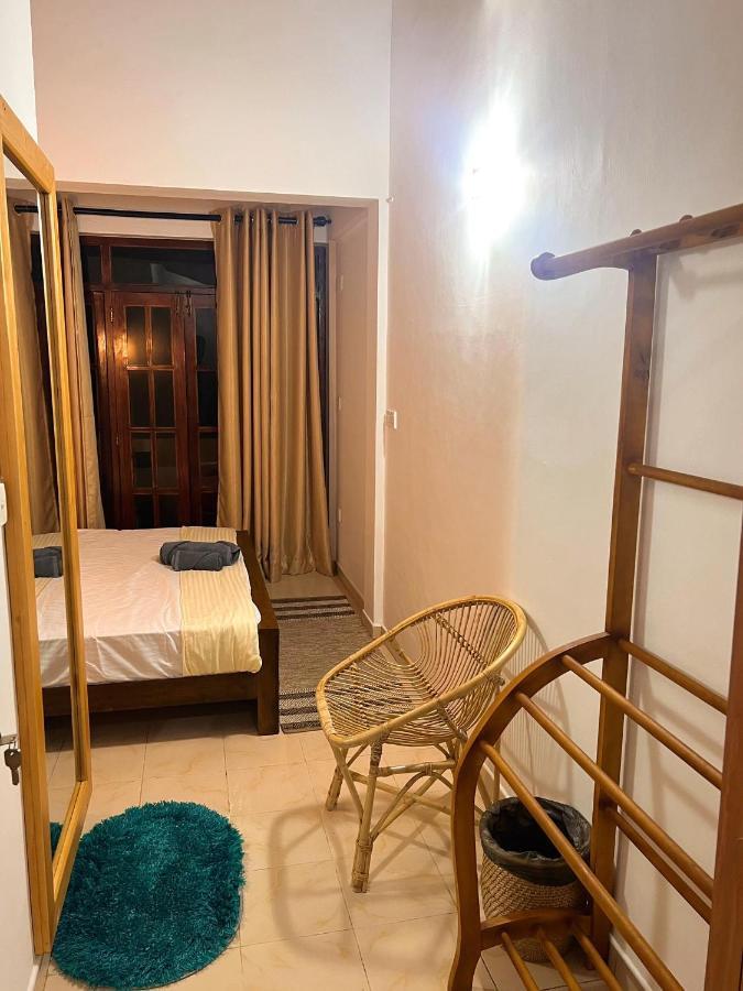 Hummus Hostel Хикадува Екстериор снимка