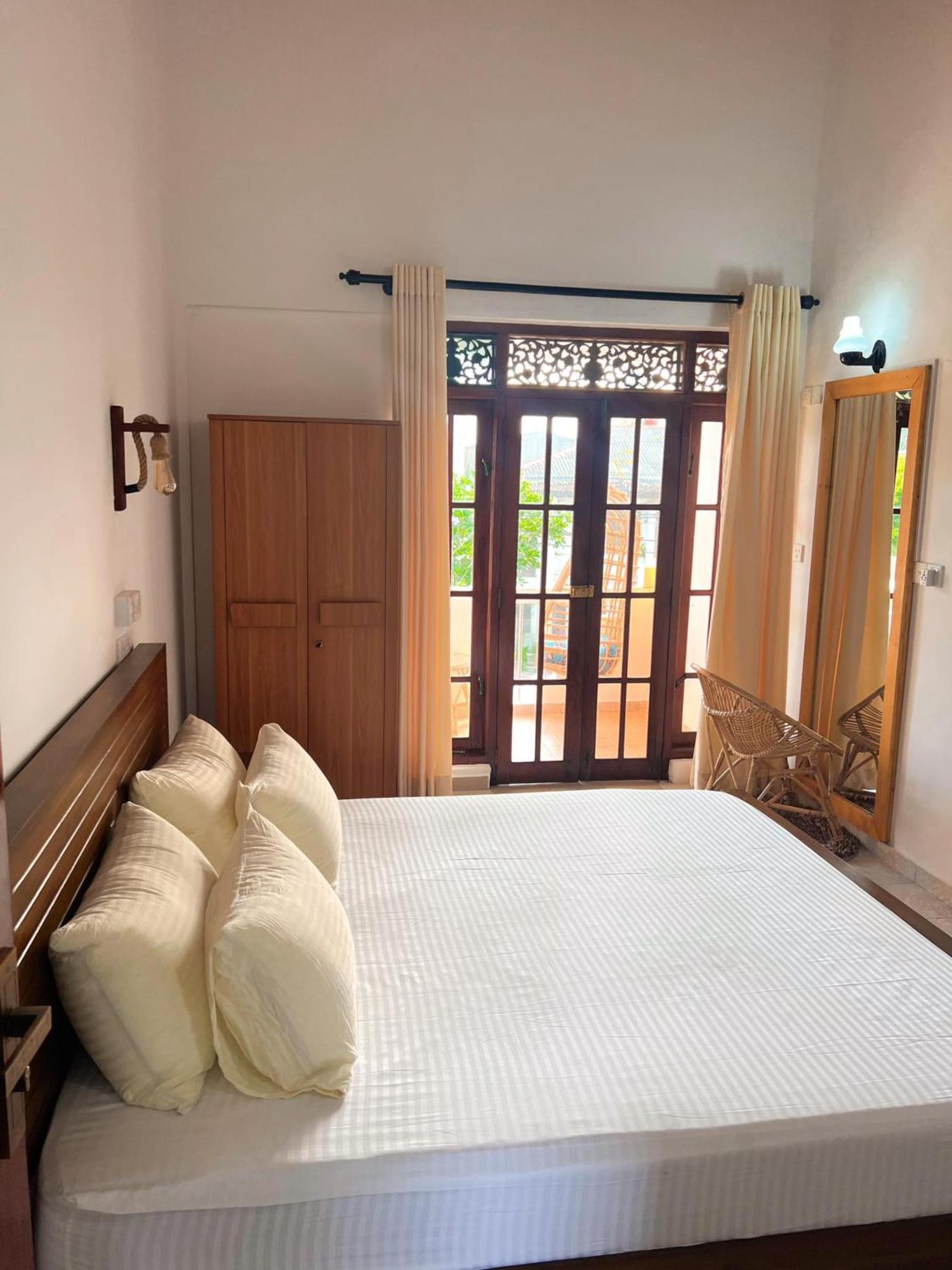 Hummus Hostel Хикадува Екстериор снимка